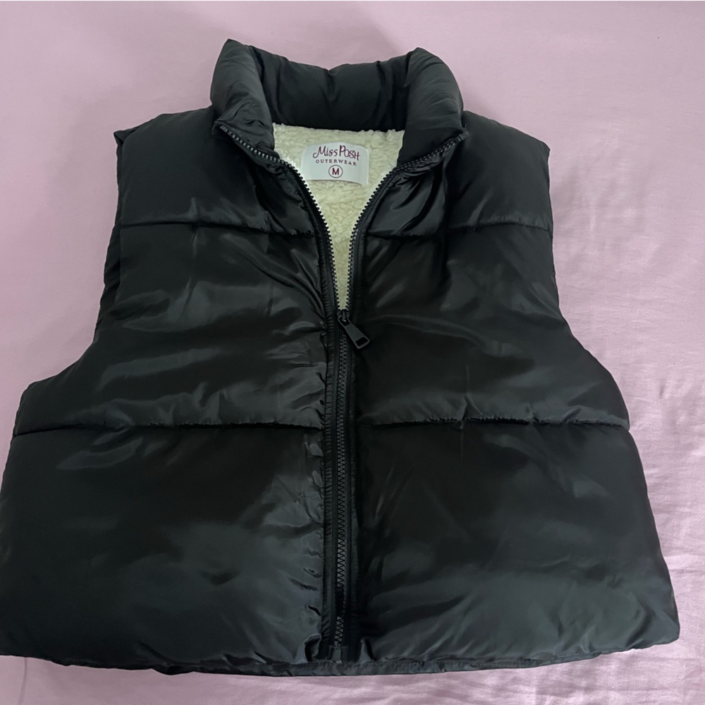 Cute Basic Puffer Jacket - Picture 2 of 3